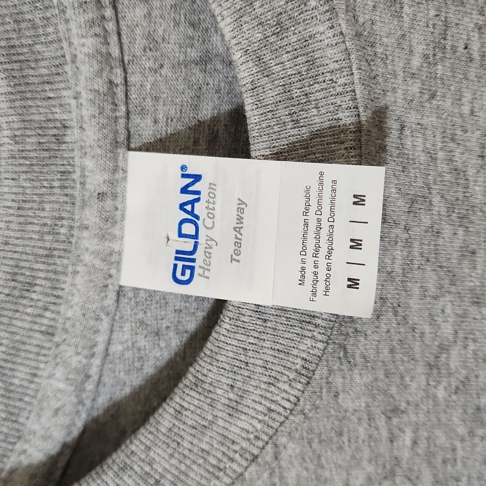 Like New Gildan Las Vegas Tee Size Men's Medium - Picture 3 of 4